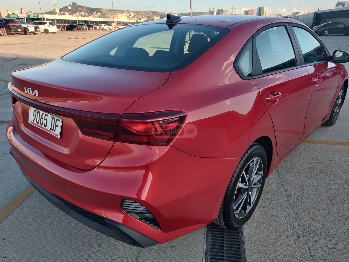 Kia Forte - фото 9