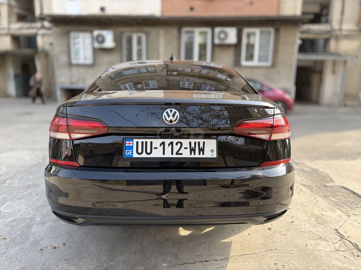 Volkswagen Passat - фото 4