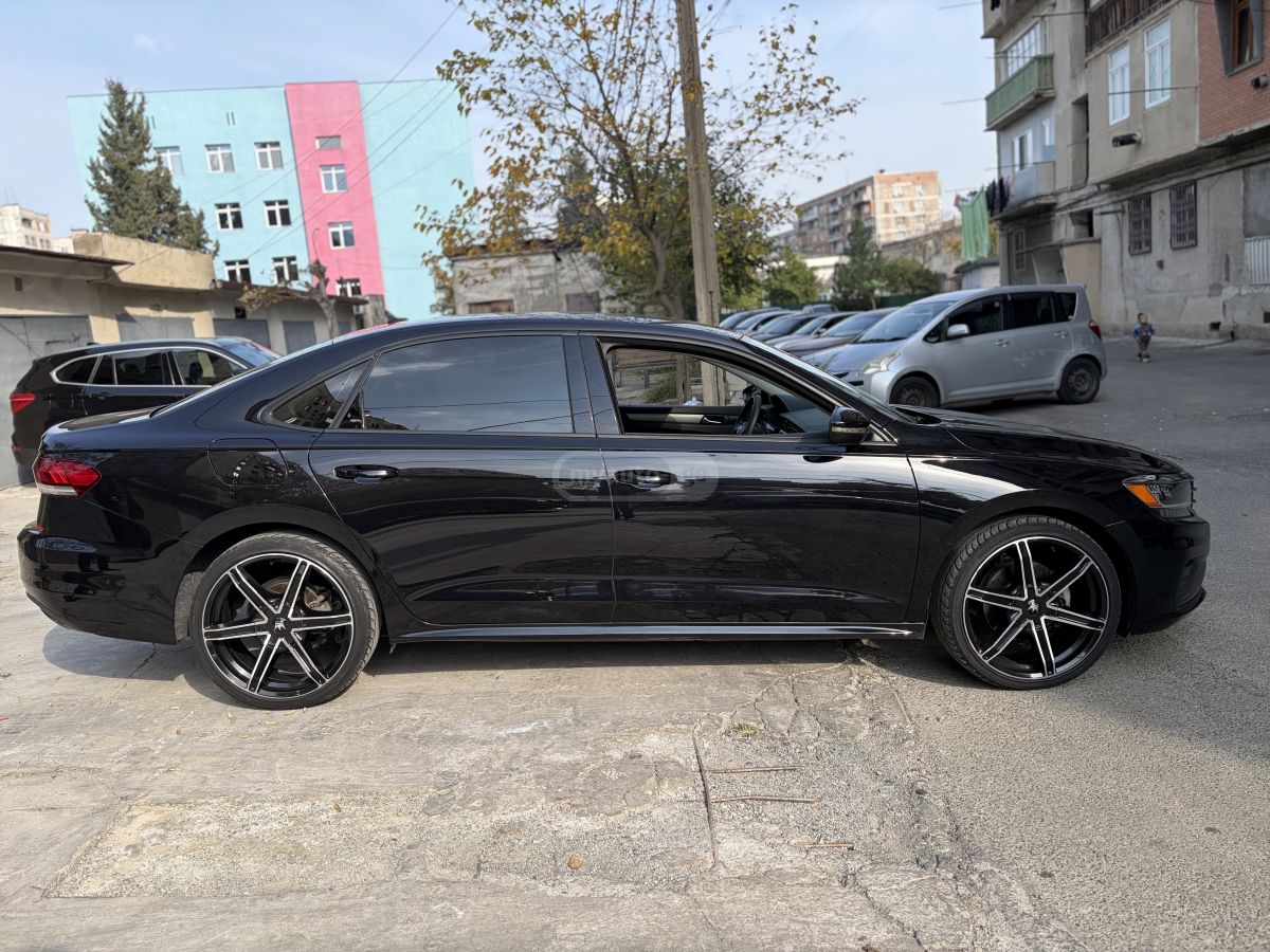 Volkswagen Passat - фото 6