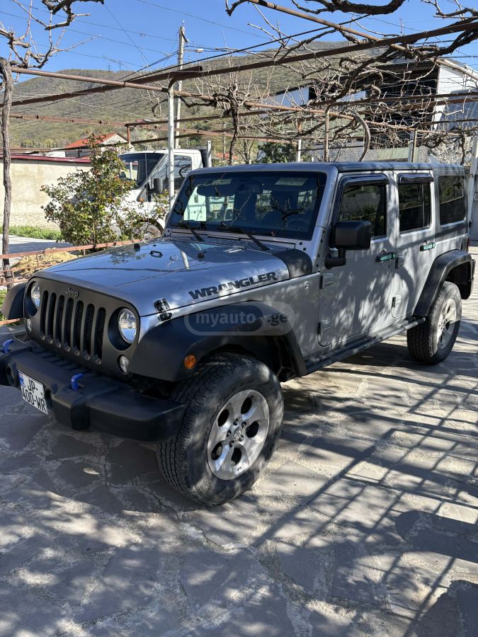 Jeep Wrangler - фото 12
