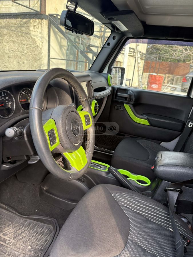 Jeep Wrangler - фото 5