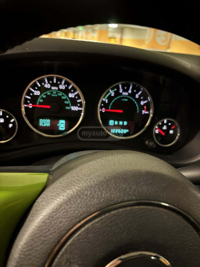 Jeep Wrangler - фото 8