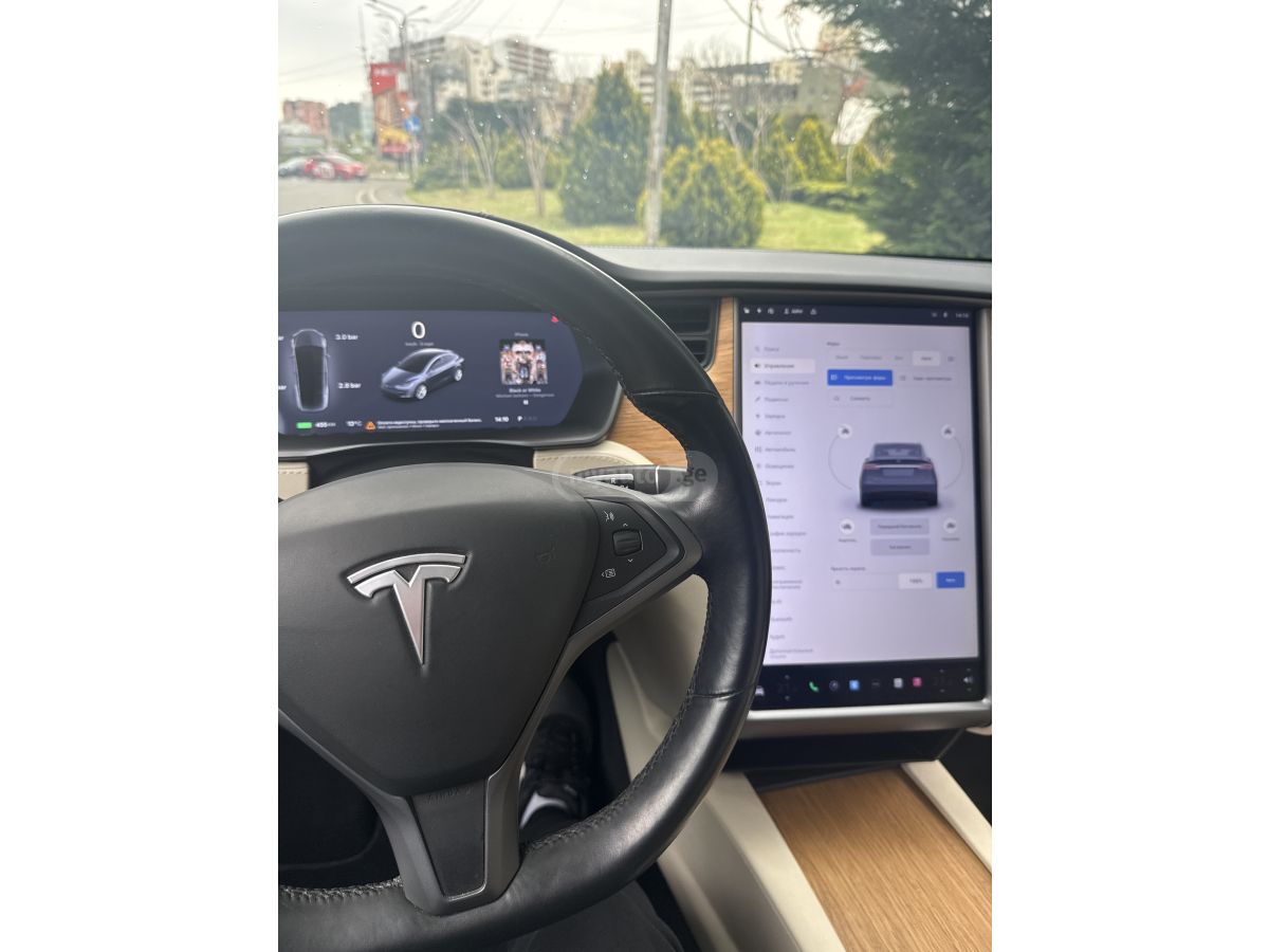 Tesla Model X - фото 5