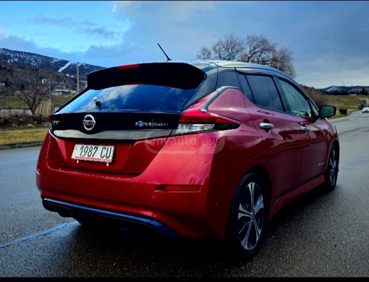 Nissan Leaf - фото 8