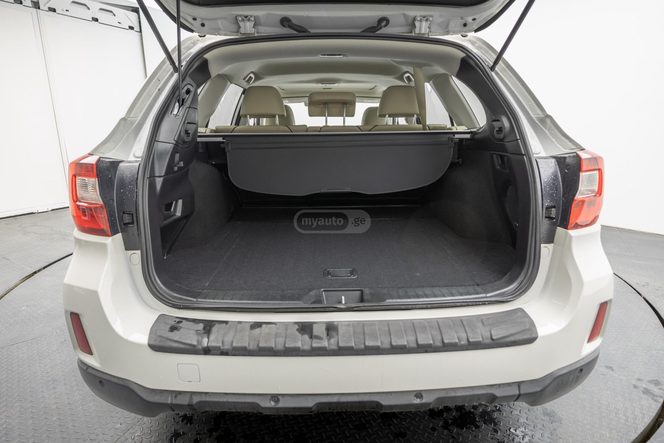 Subaru Outback - фото 5