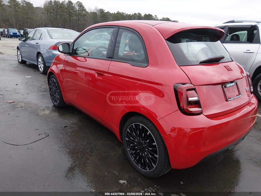 Fiat 500e 2024 — миниатюра 3