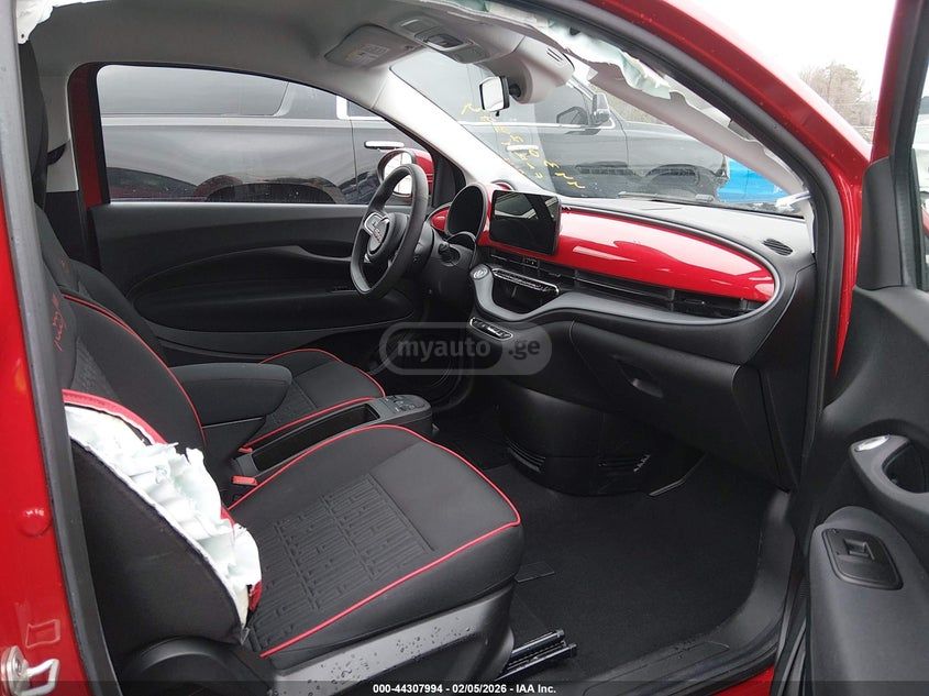 Fiat 500e 2024 — миниатюра 5