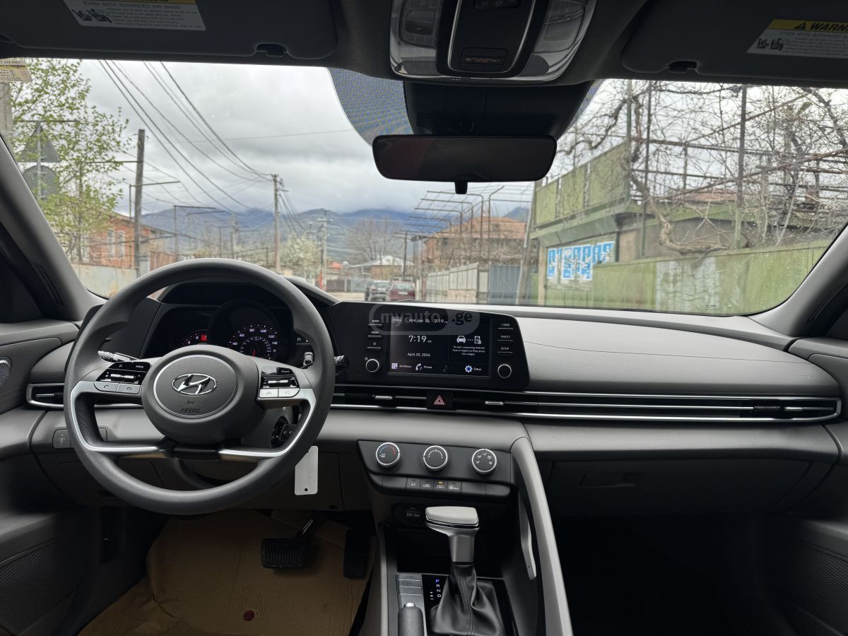 Hyundai Elantra - фото 5