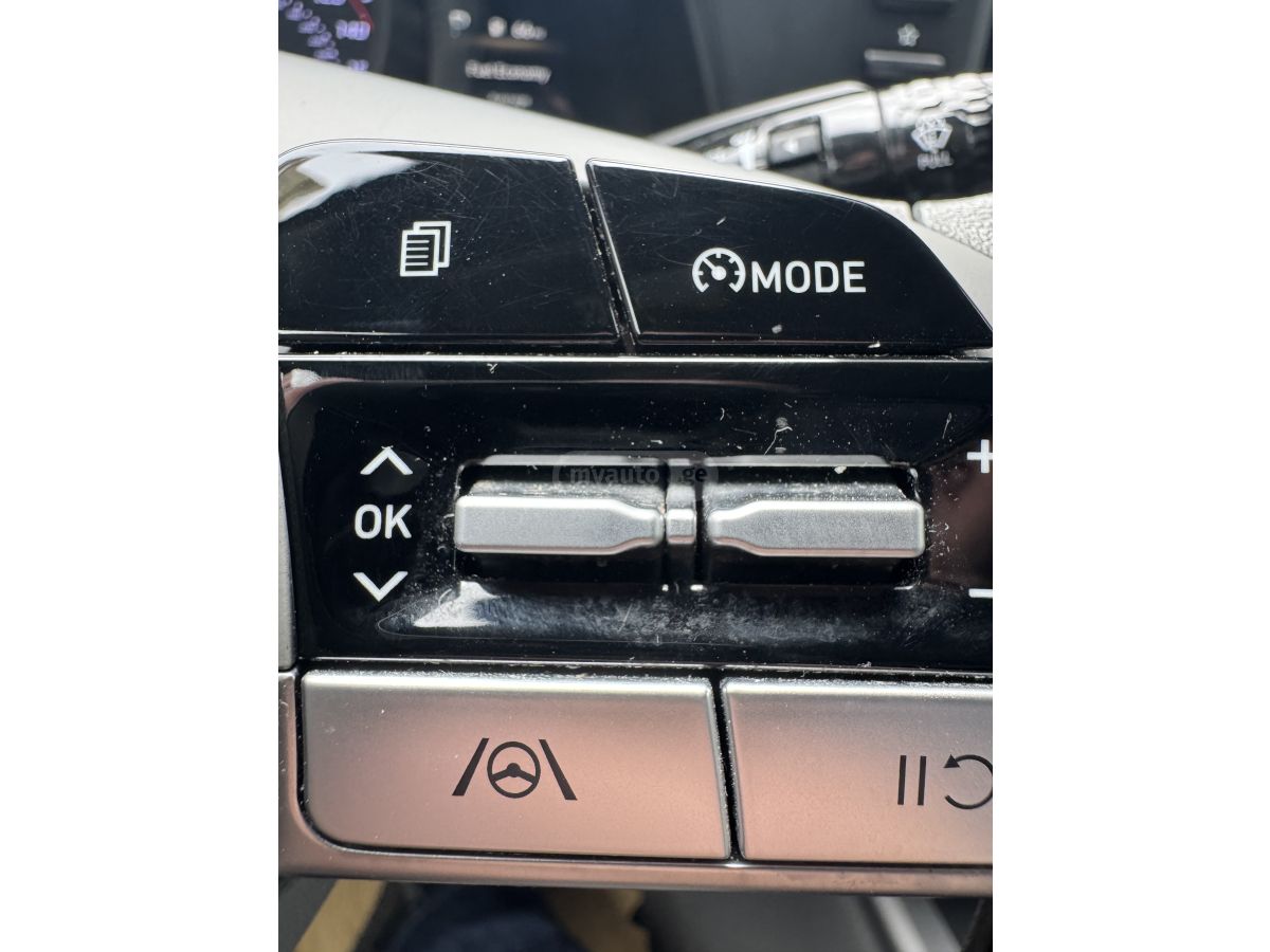 Hyundai Elantra - фото 7