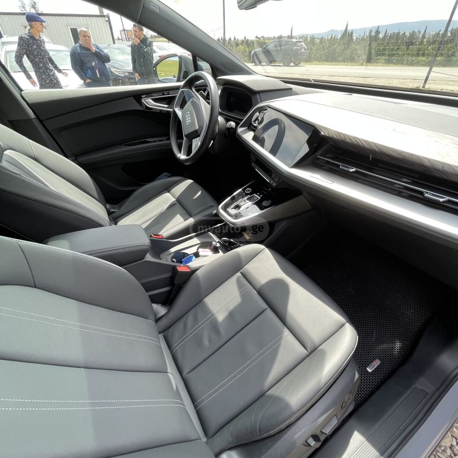Audi Q4 E-Tron - фото 13
