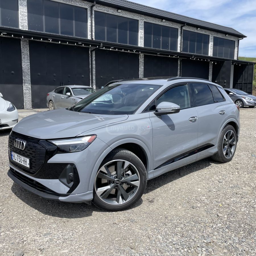 Audi Q4 E-Tron - фото 3