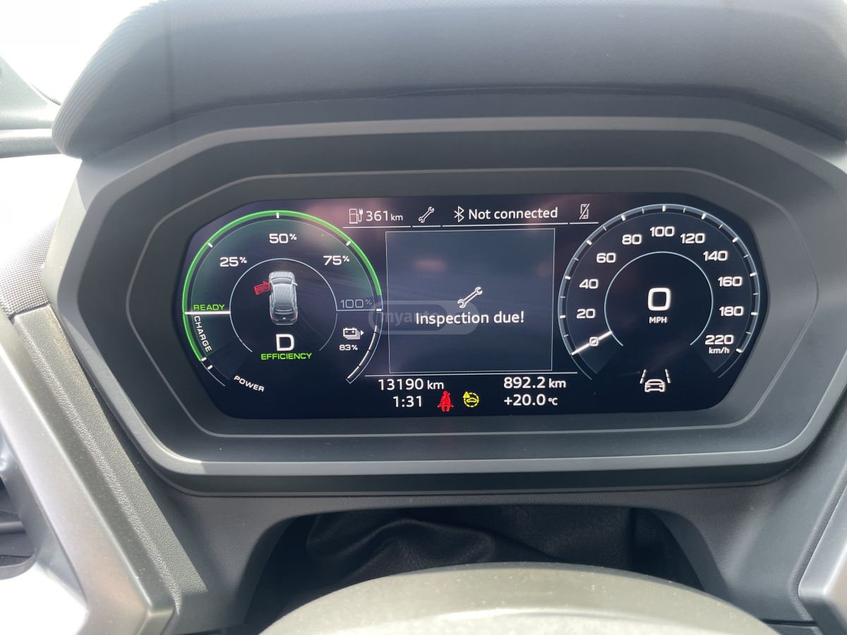 Audi Q4 E-Tron - фото 8