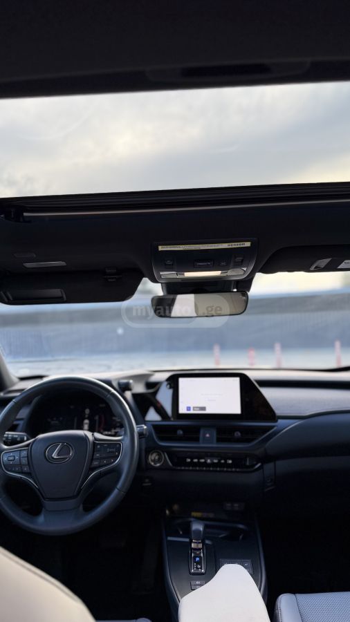 Lexus UX 250 h 2024 — миниатюра 13