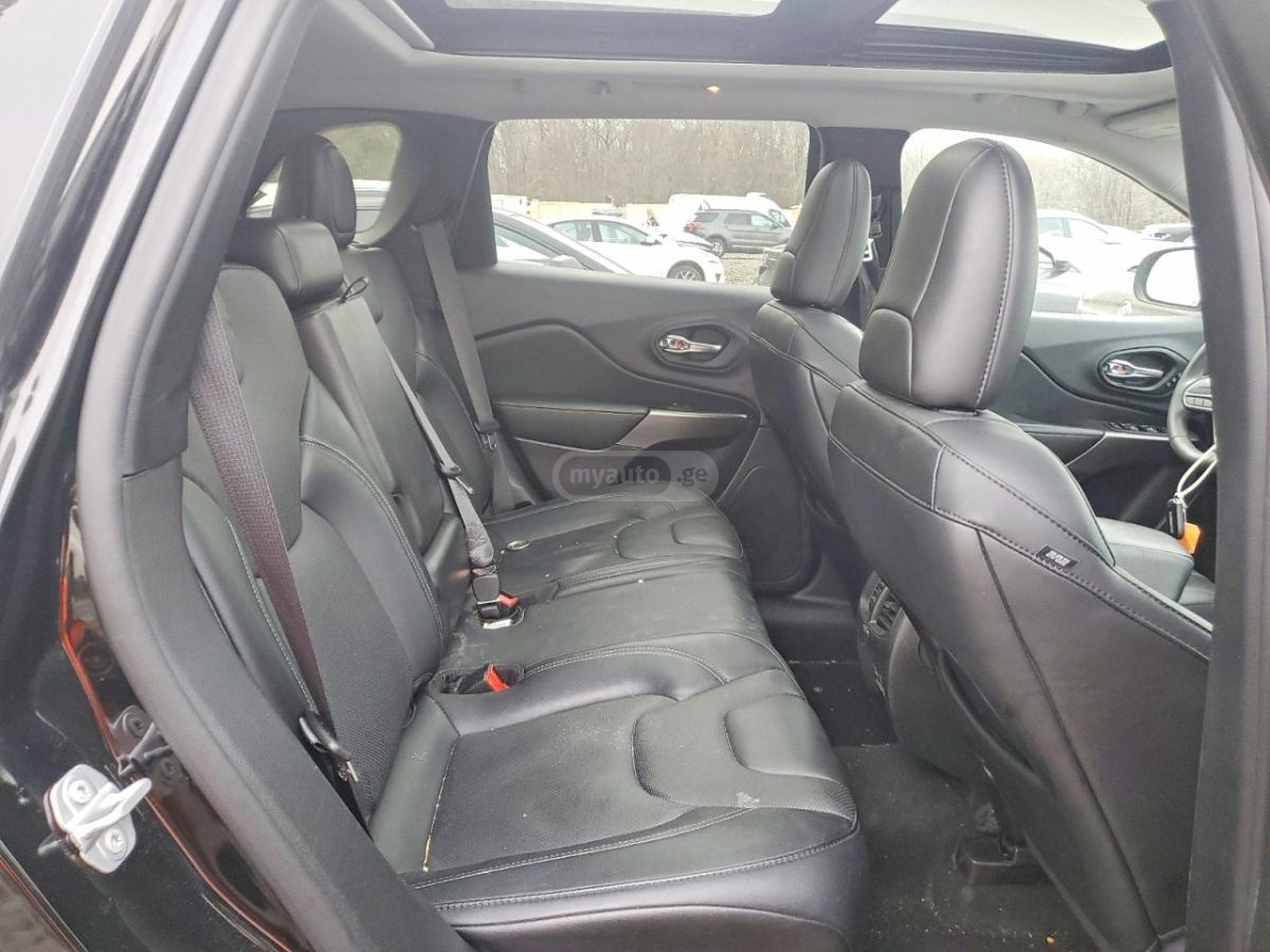 Jeep Cherokee - фото 10