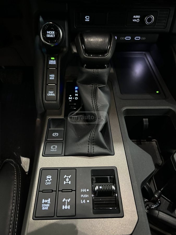 Toyota Land Cruiser Prado - фото 9