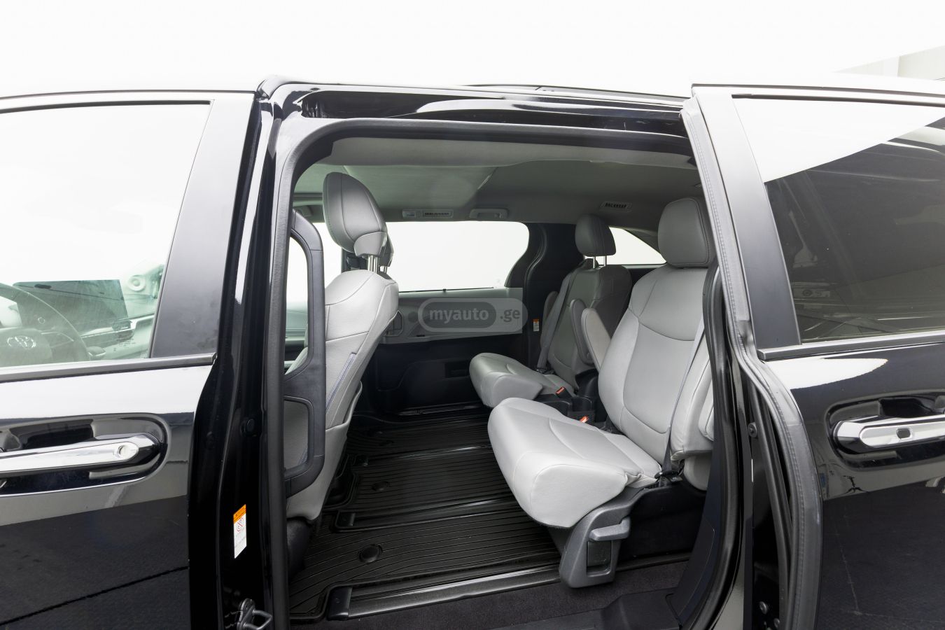 Toyota Sienna Toyota Sienna 2025 — миниатюра 7