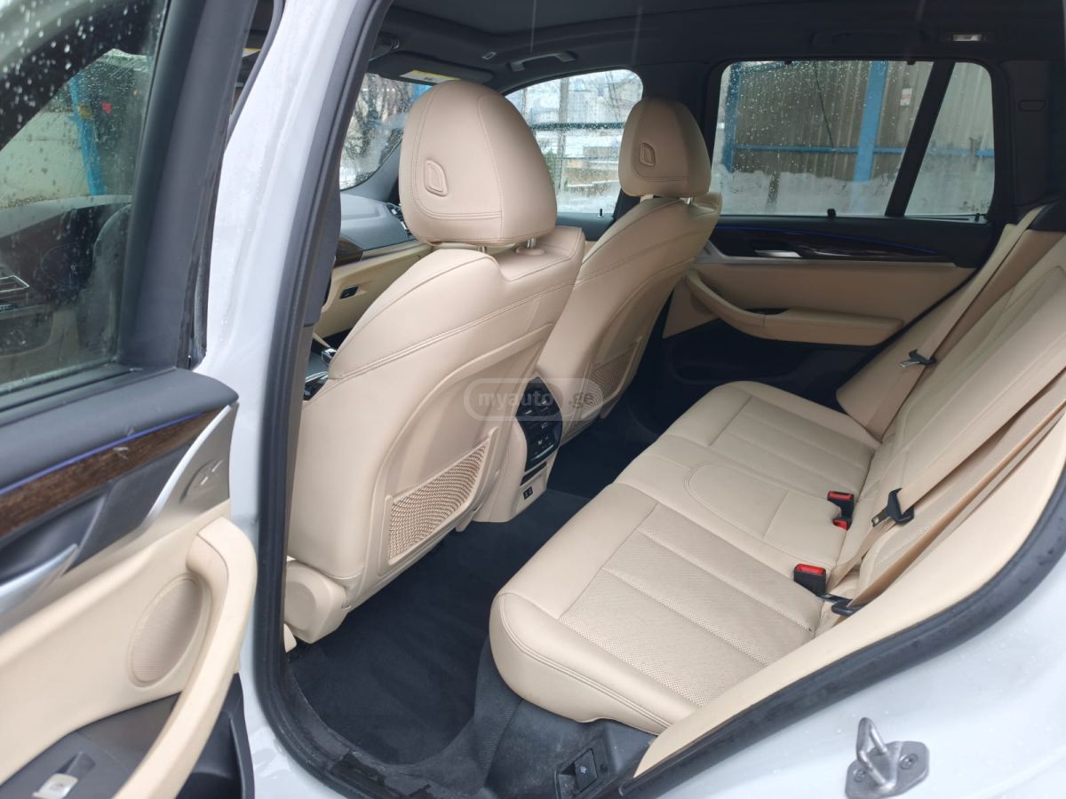 BMW X3 - фото 11