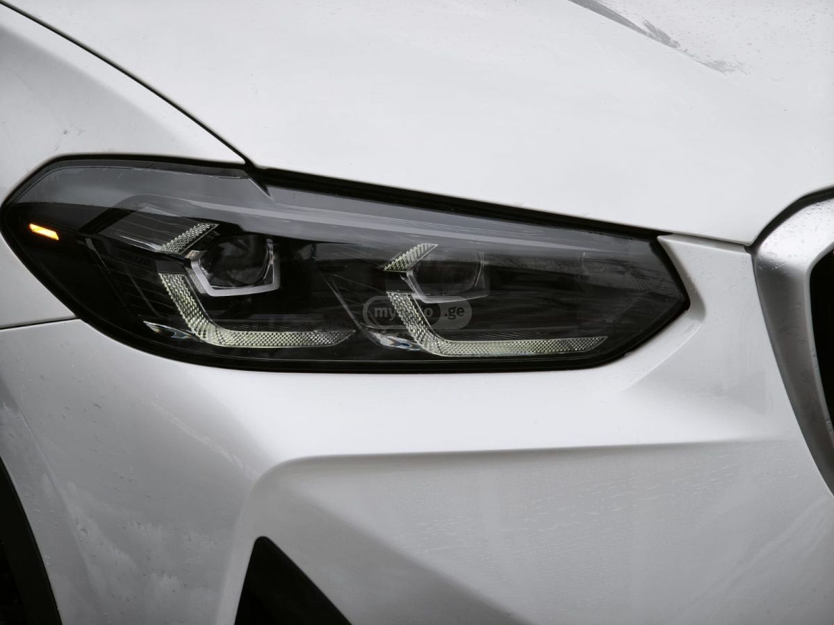 BMW X3 - фото 8