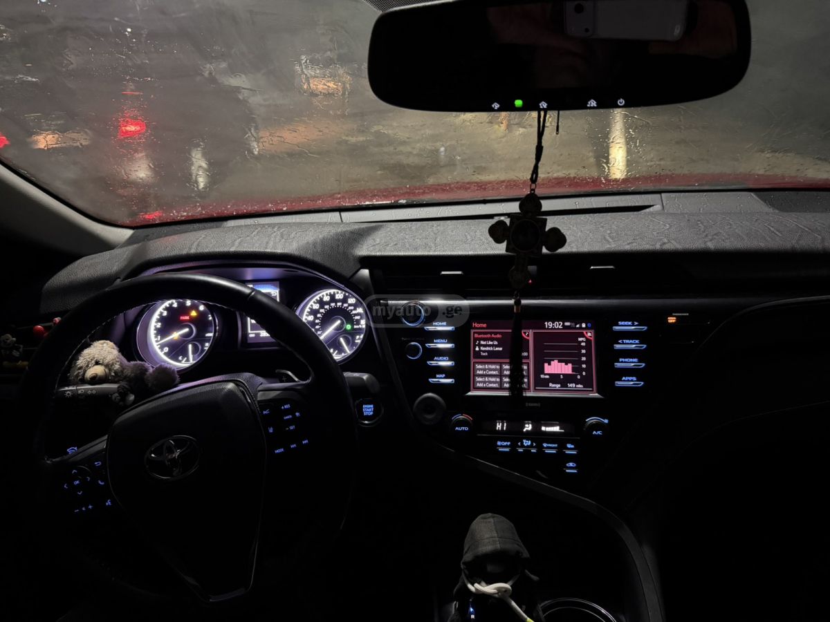 Toyota Camry - фото 5