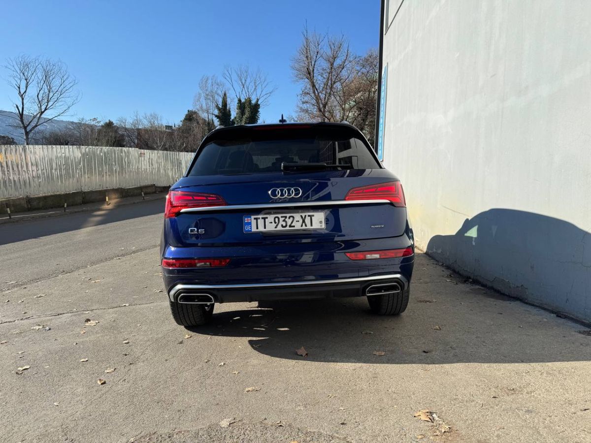 Audi 45 S line Premium 4dr All-Whee — миниатюра 4