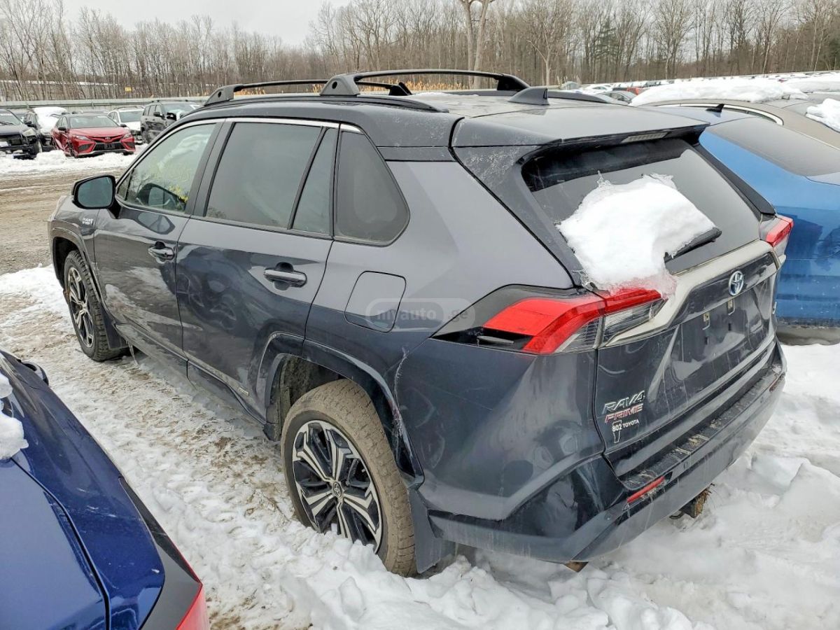 Toyota RAV 4 - фото 2