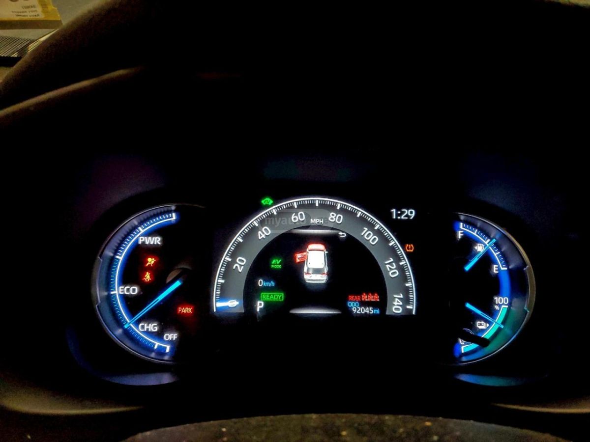 Toyota RAV 4 - фото 9