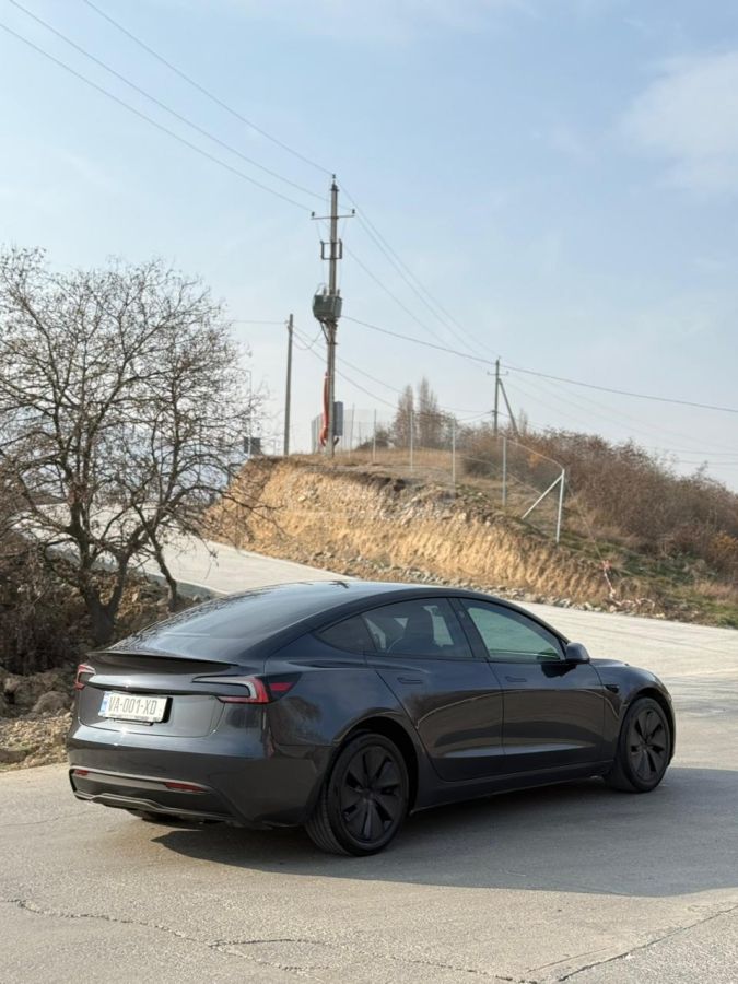 Tesla Model 3 2024 — фото 3 купить в Москве