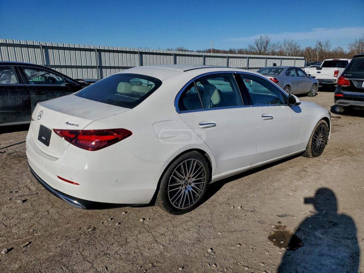Mercedes-Benz C 300 2024 — миниатюра 3