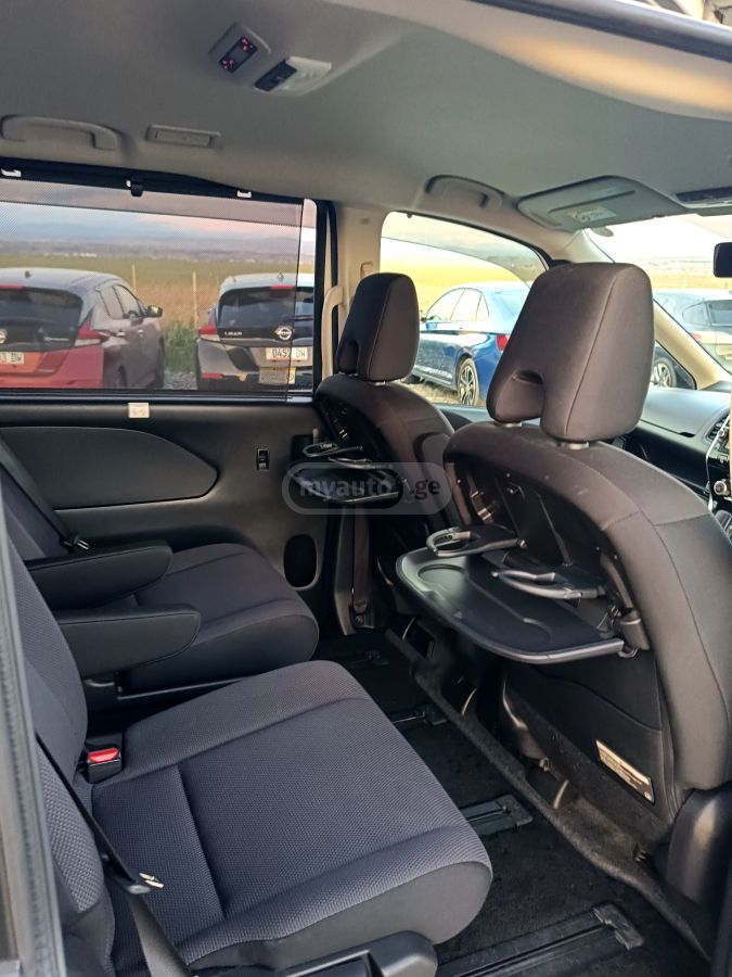 Nissan Serena - фото 9