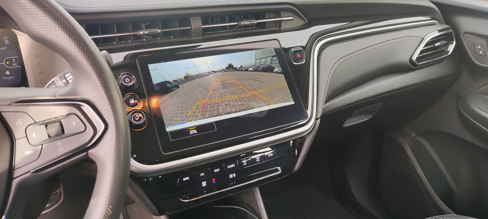 Chevrolet Bolt EV - фото 6