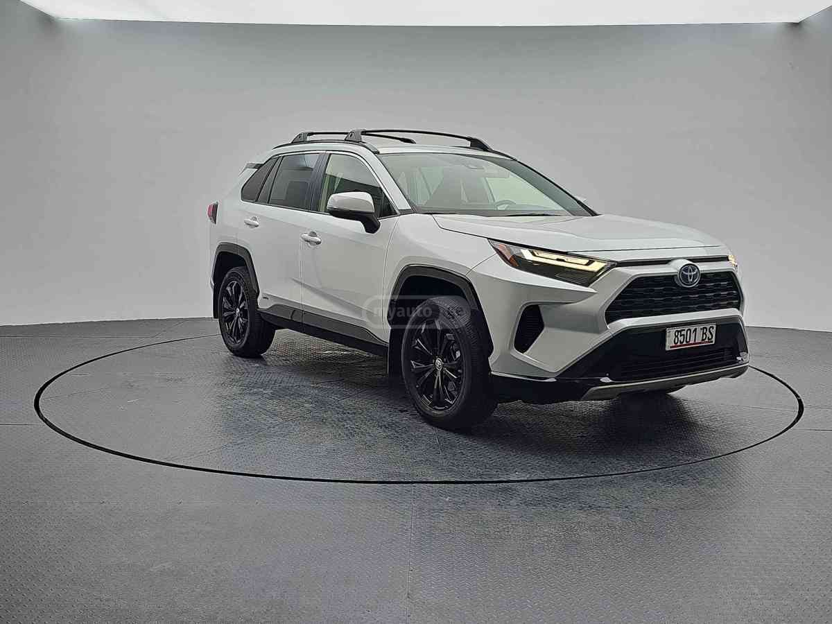 Toyota Rav 4 - фото 1