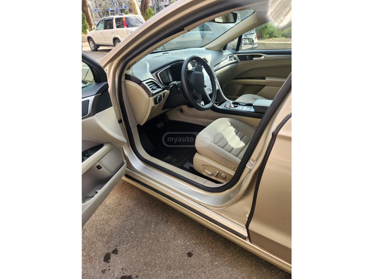 Ford Fusion - фото 3