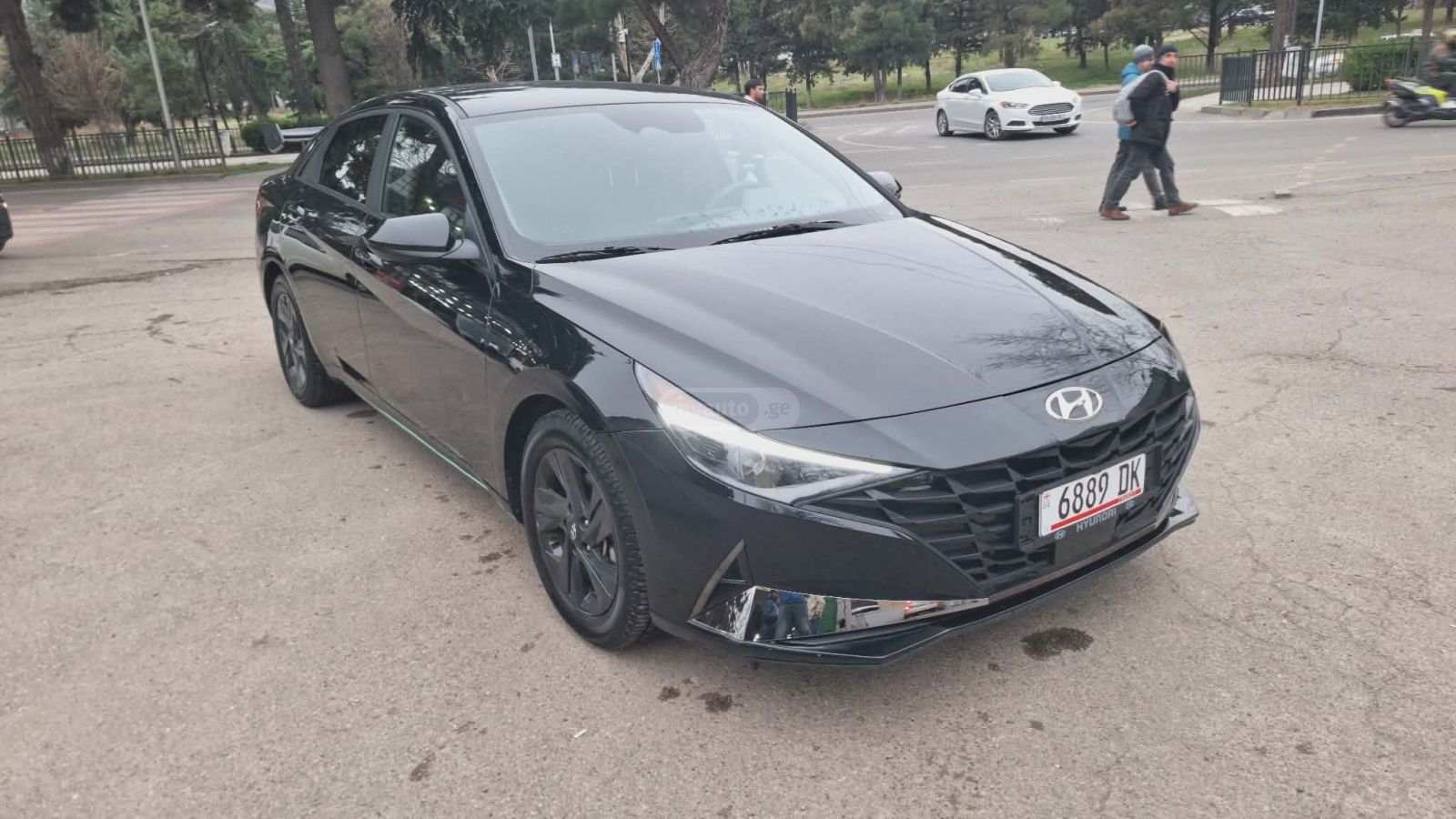 Hyundai SEL 4dr Sedan — миниатюра 2