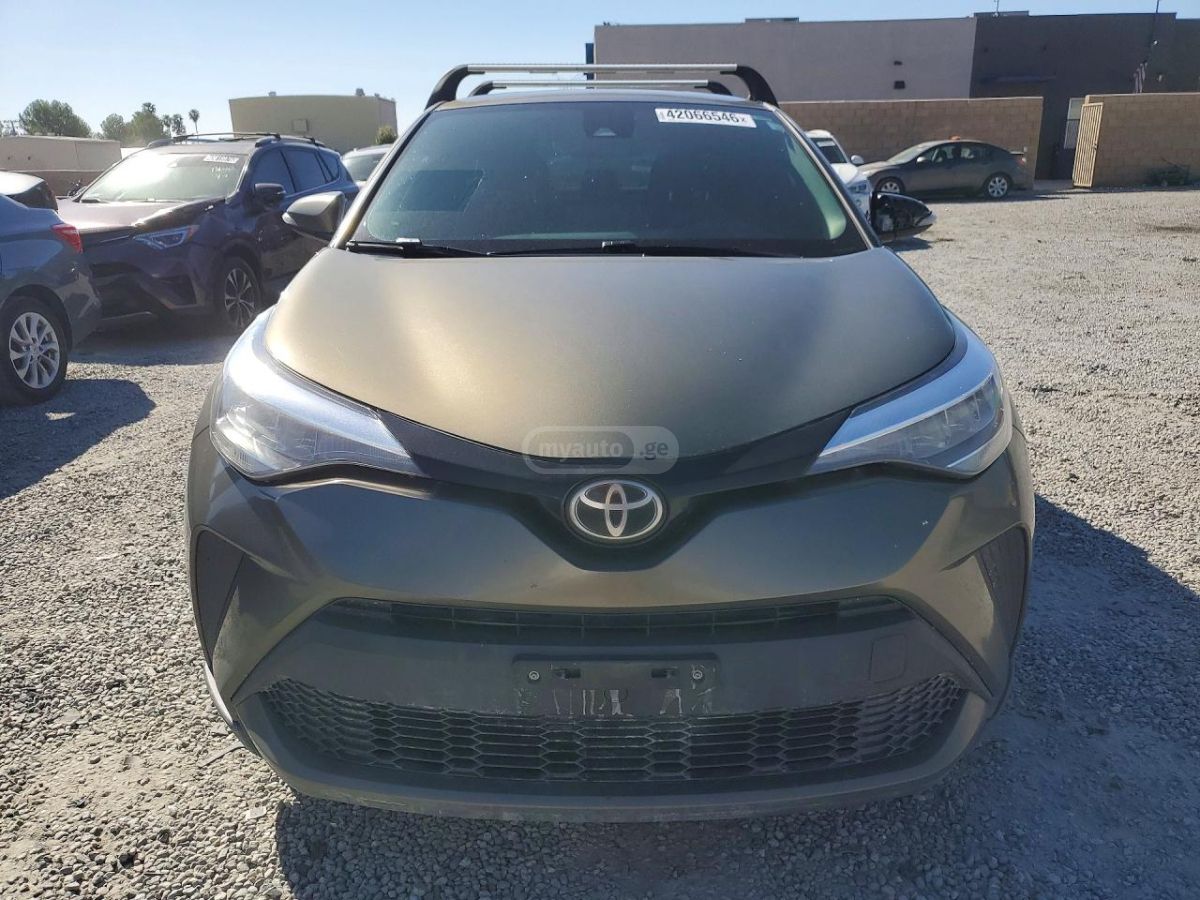 Toyota CHR - фото 5