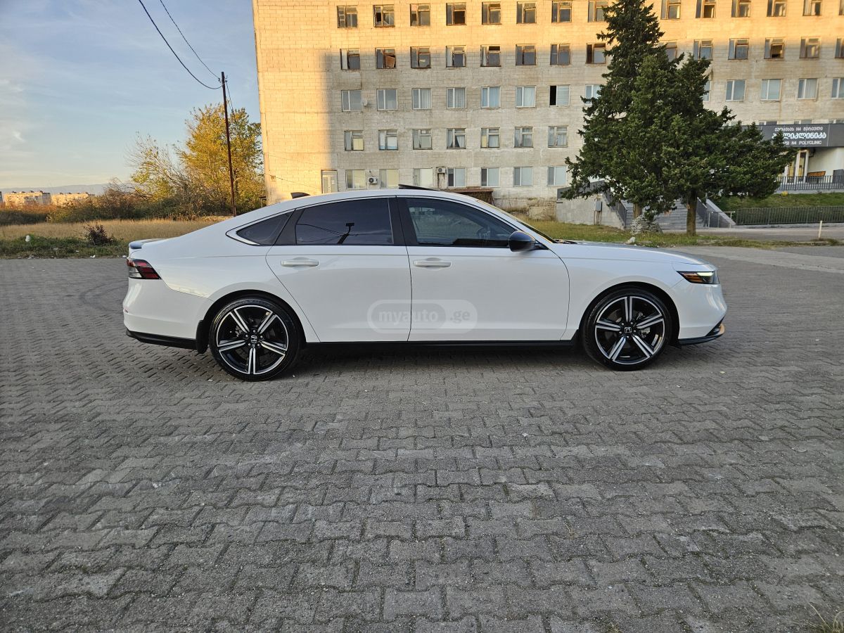 Honda Accord - фото 3