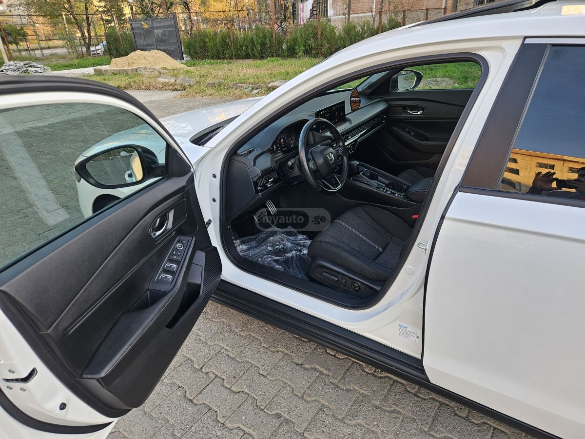 Honda Accord - фото 9