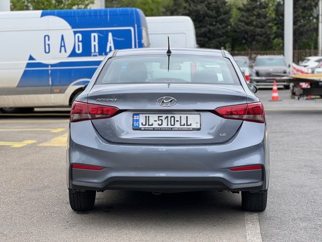 Hyundai Accent - фото 5