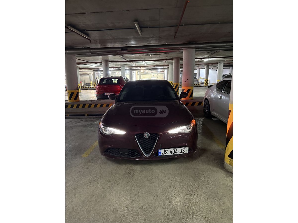 Alfa Romeo Giulia - фото 7