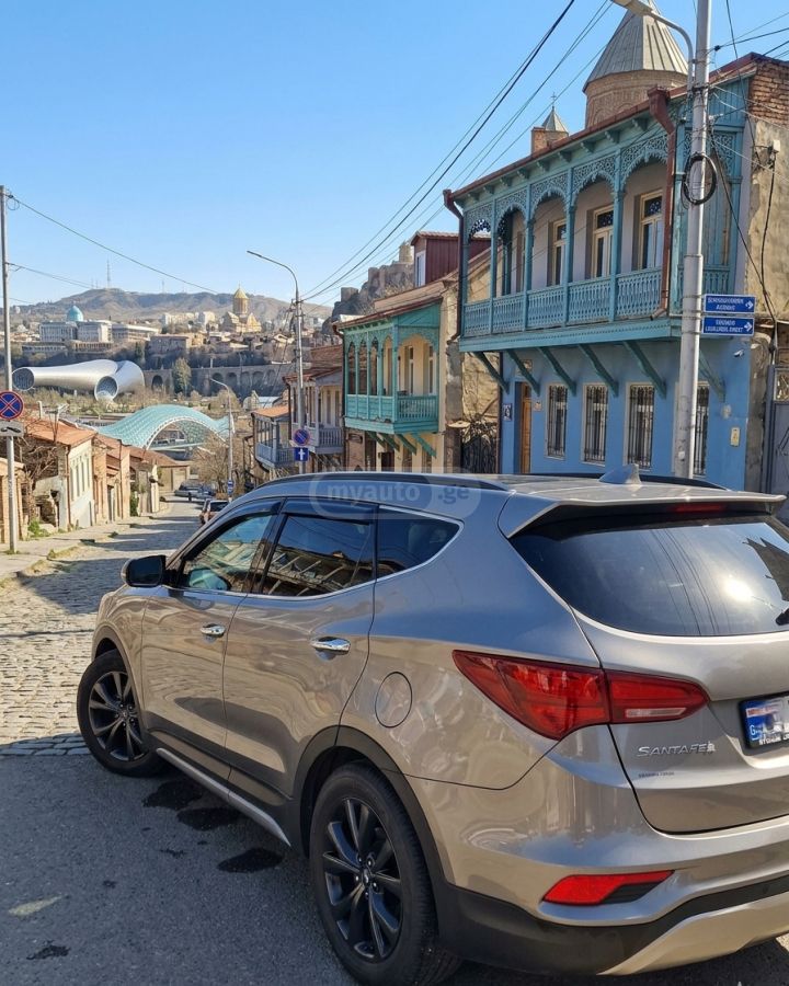Hyundai Santa FE - фото 1
