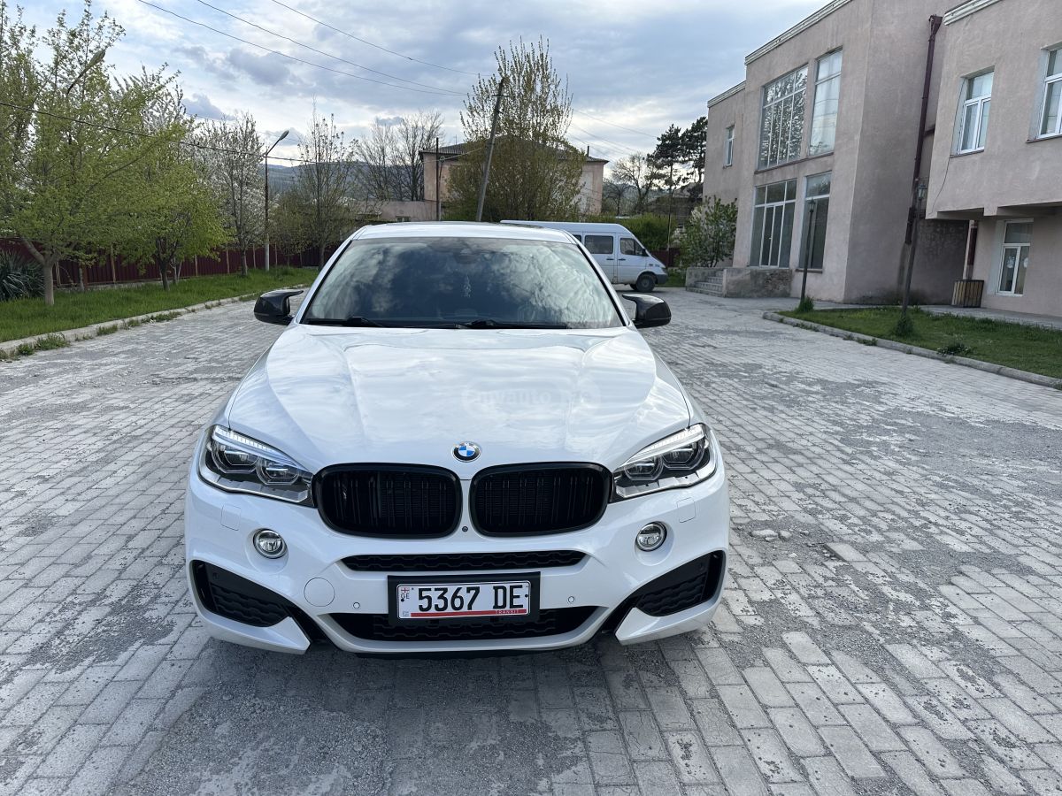 BMW X6 - фото 1