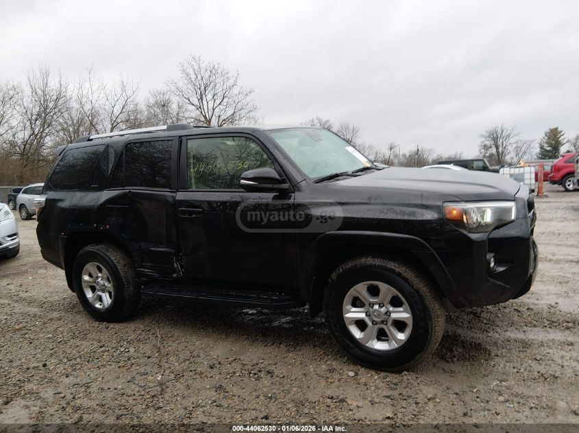 Toyota 4 Runner - фото 12