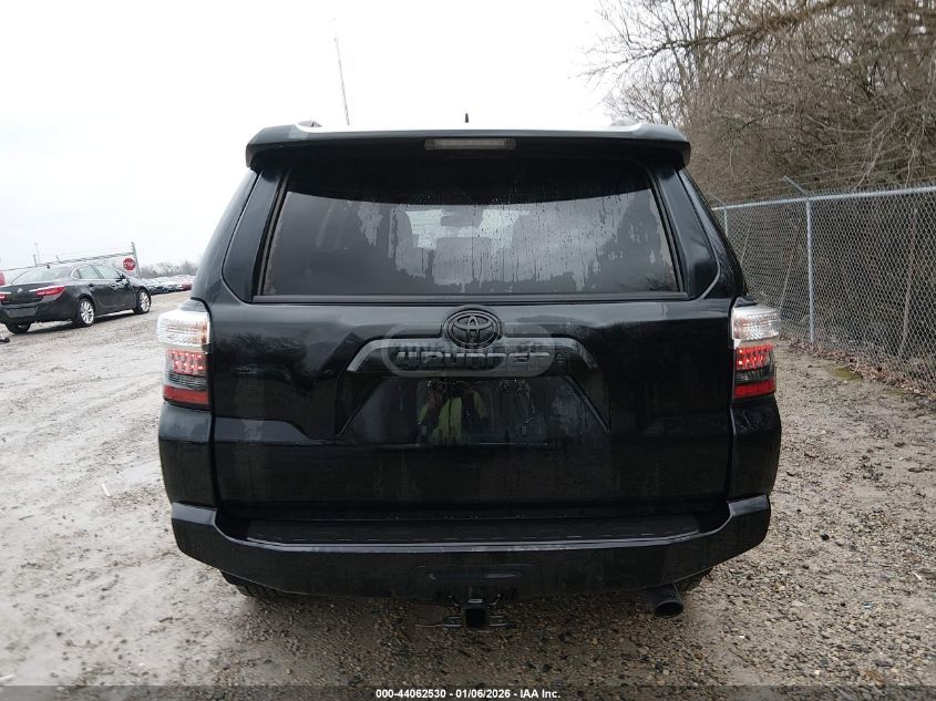 Toyota 4 Runner - фото 15