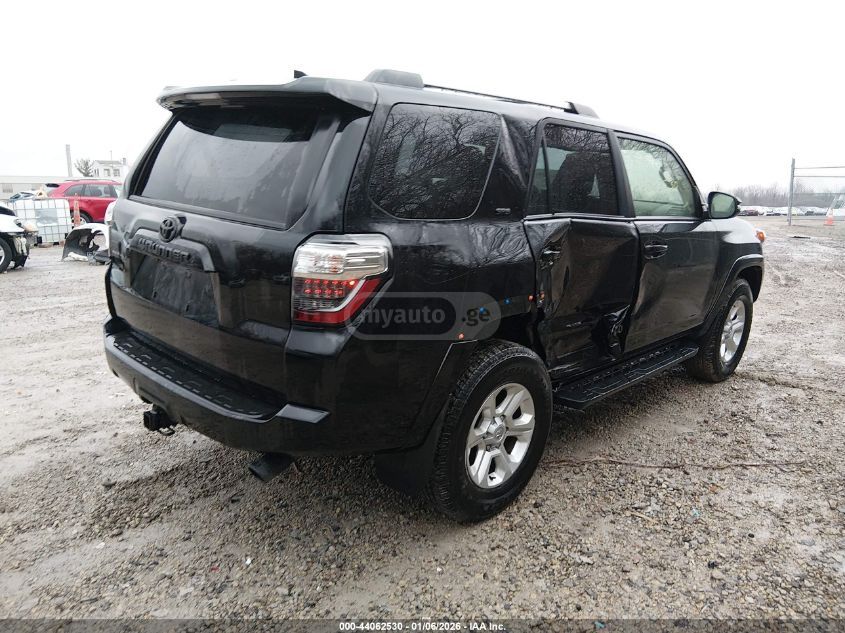 Toyota 4 Runner - фото 4