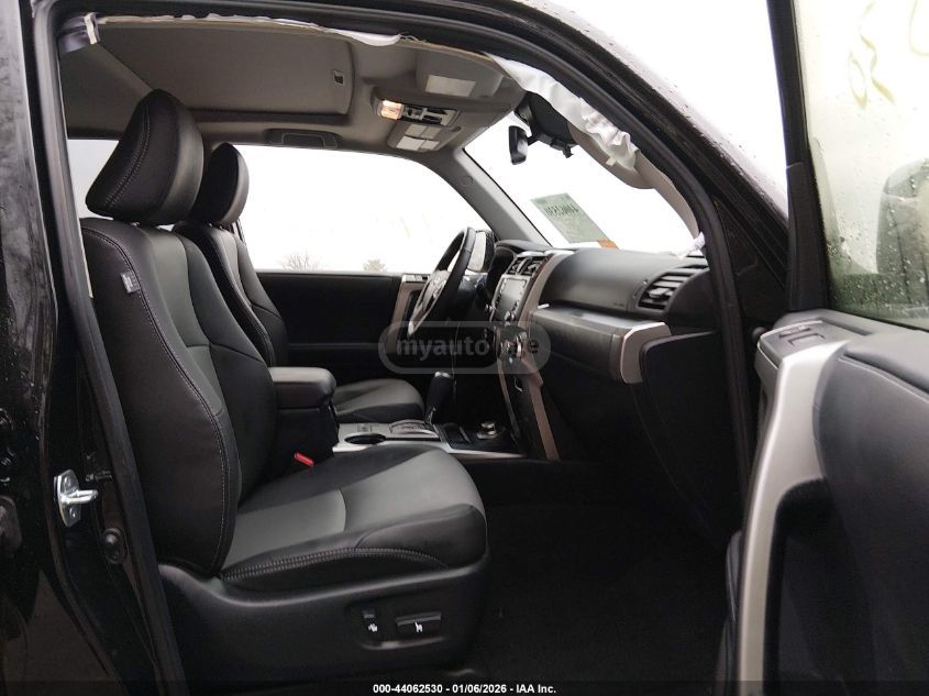 Toyota 4 Runner - фото 5