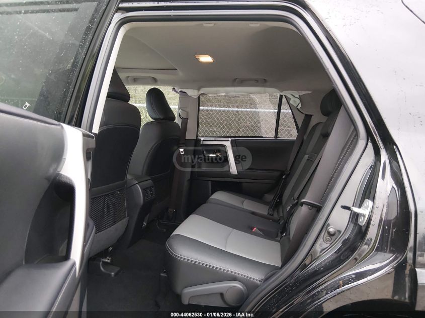 Toyota 4 Runner - фото 8