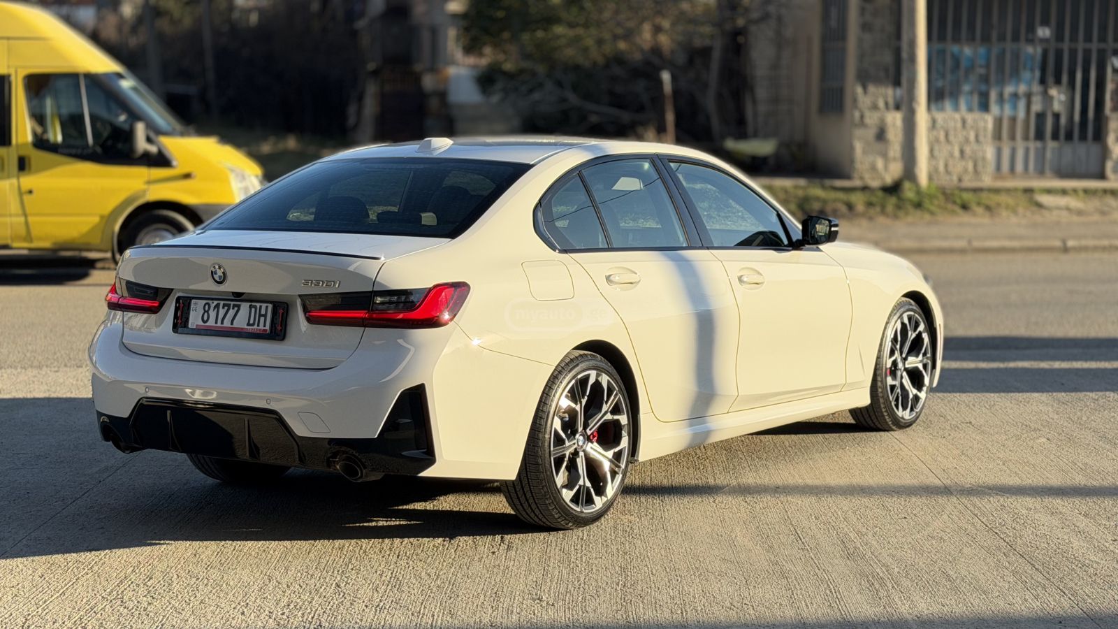 BMW 330 - фото 5