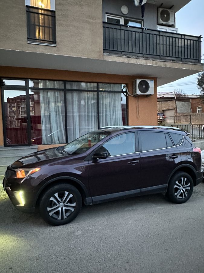 Toyota RAV 4 - фото 2