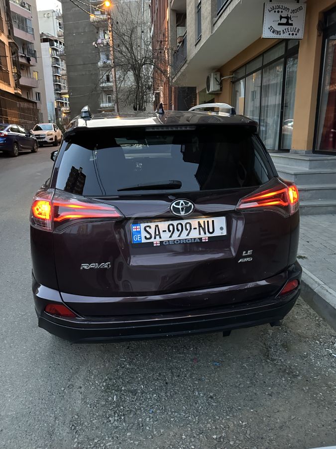 Toyota RAV 4 - фото 3