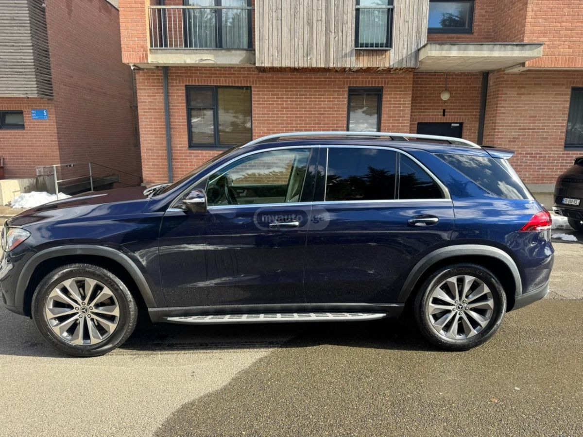 Mercedes-Benz GLE 350 - фото 3