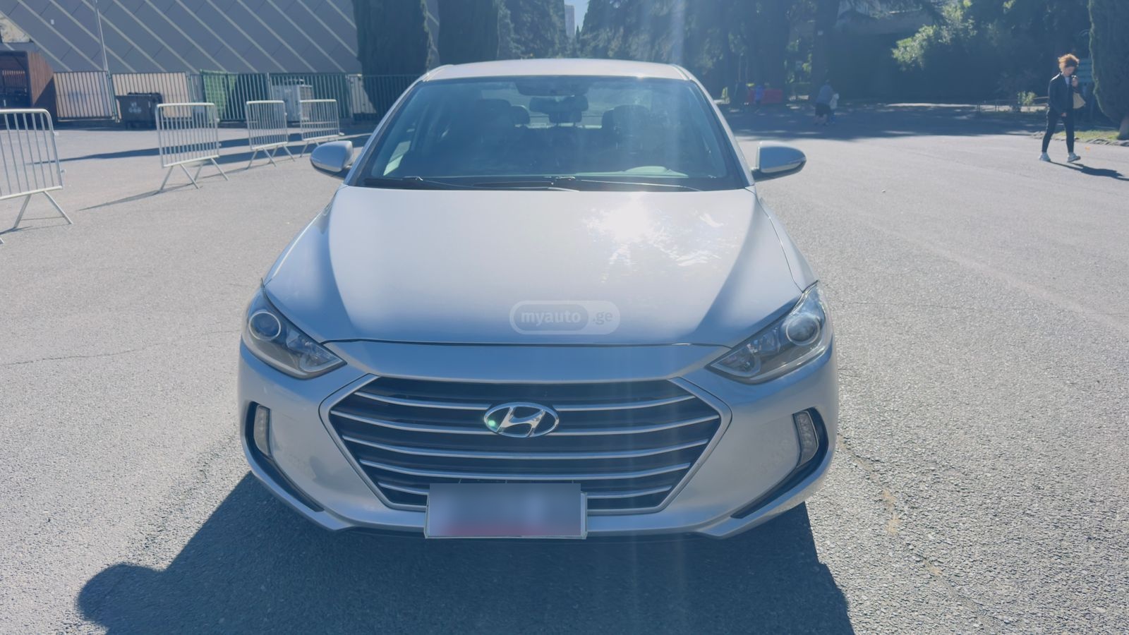 Hyundai Elantra - фото 2